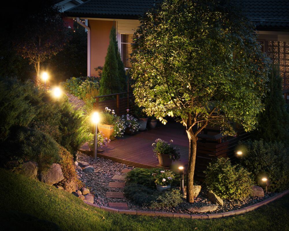 professional landscape lighting